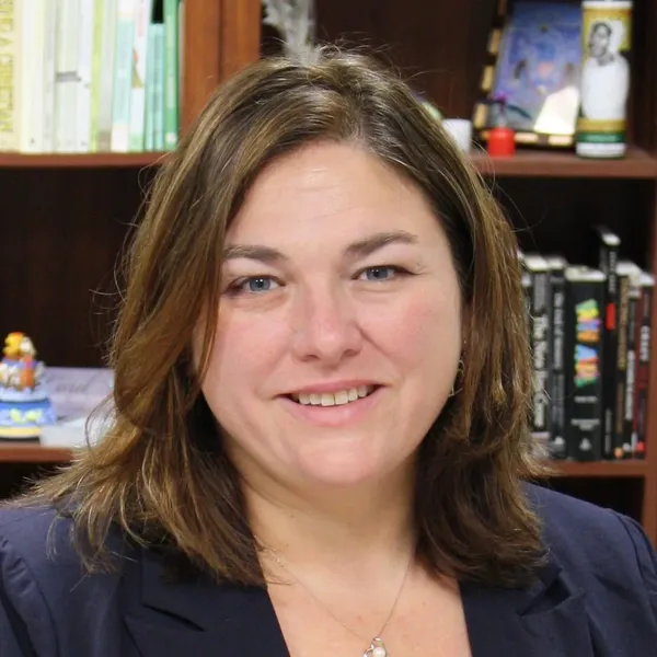 Profile picture of Amanda Bell