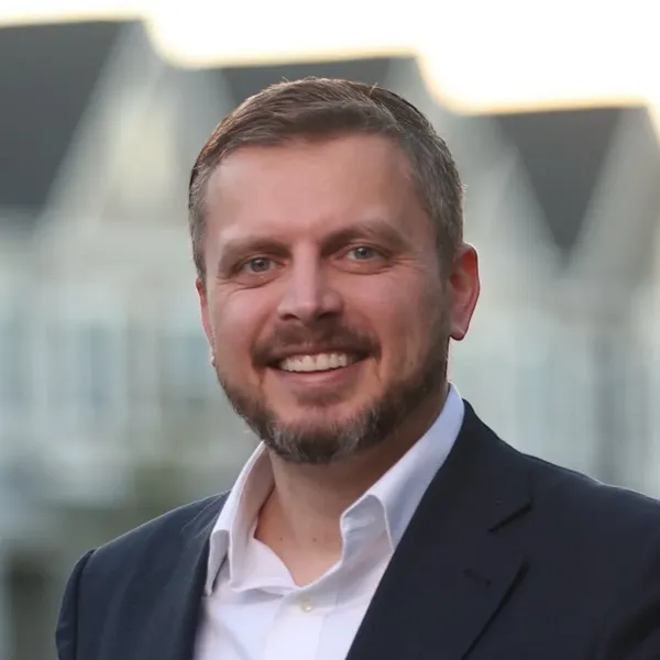 Profile picture of Alex Thymmons