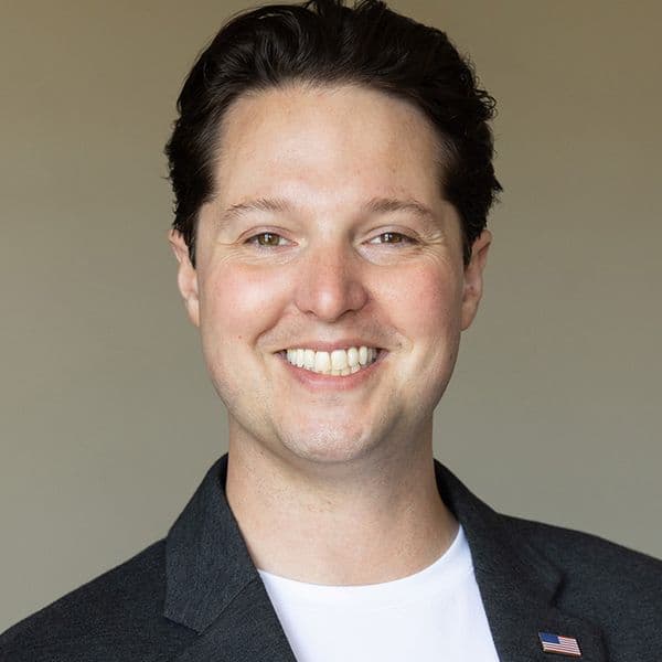 Profile picture of Darren Helton