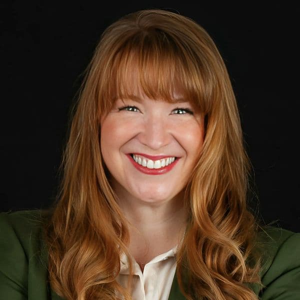 Profile picture of Lindsay James