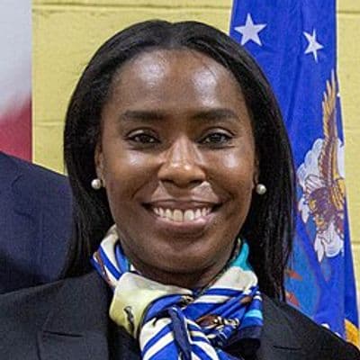 Profile picture of Tennille Mccoy