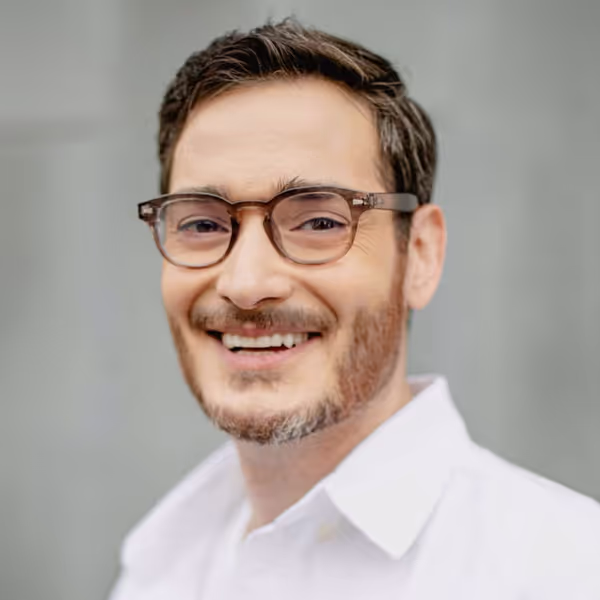 Profile picture of Christopher Bennett