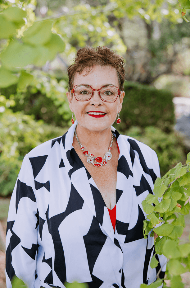 profile picture of Laura Hughes