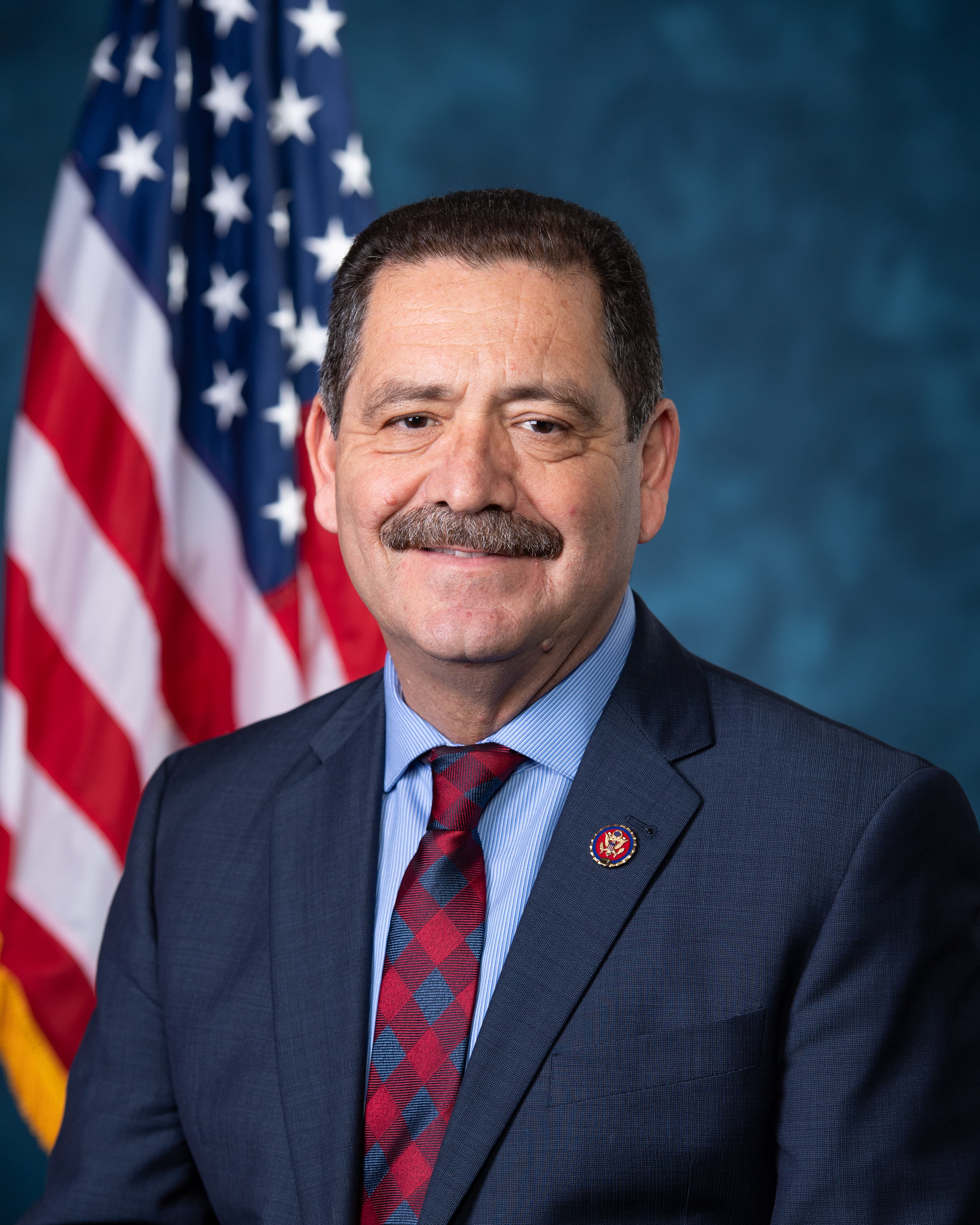 profile picture of Chuy García