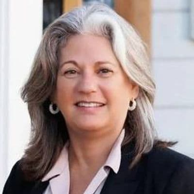 Profile picture of Heidi Hall