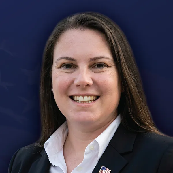 Profile picture of Julie Perry