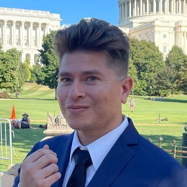 Profile picture of Roberto Ramos