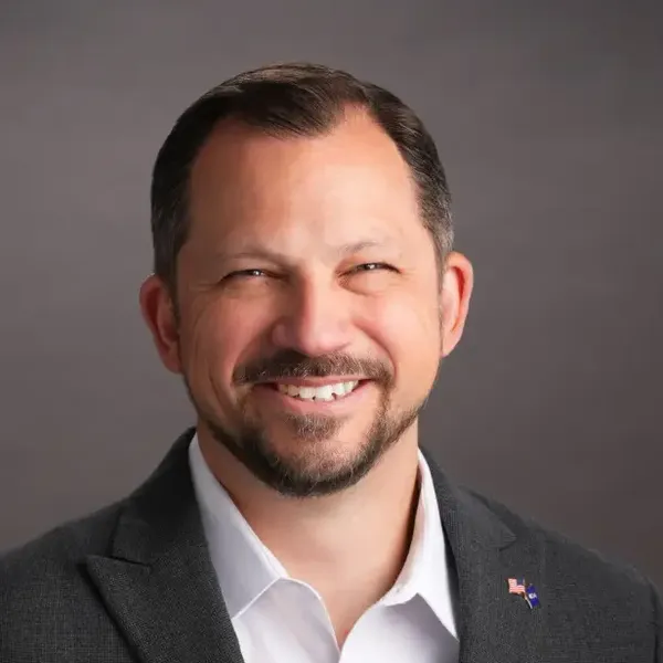 Profile picture of Evan Hunt