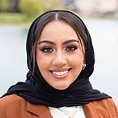 Profile picture of Bushra Amiwala