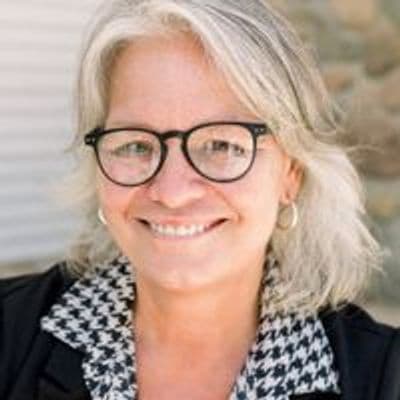 Profile picture of Kelly Thompson