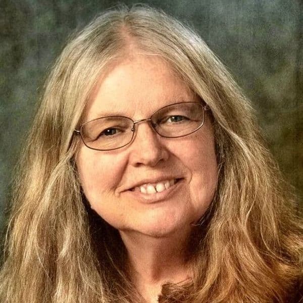 Profile picture of Lisa Kinney